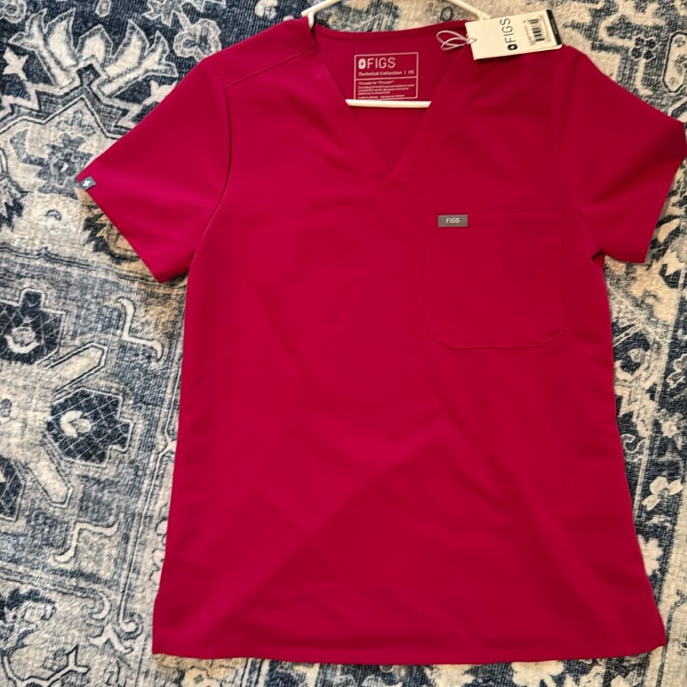 FIGS scrub top Catarina One Pocket